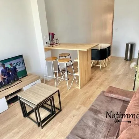 Cap Esterel, T2 Pour 4 Voyageurs, Vue Mer, Parking Et Piscine Apartman *